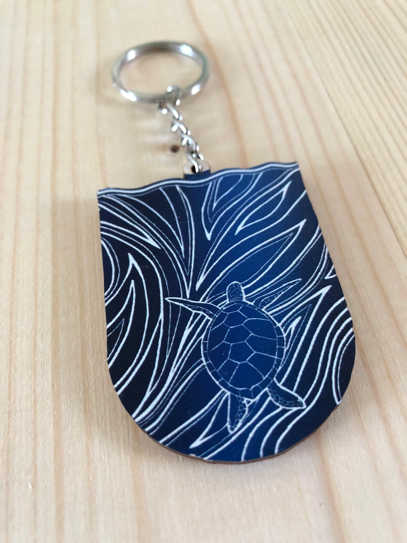 Turtle and the Ocean Keyring - Image 2